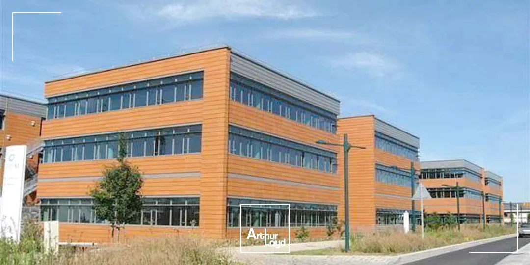 Bureaux neufs à louer à Gennevilliers - Nombreux parkings