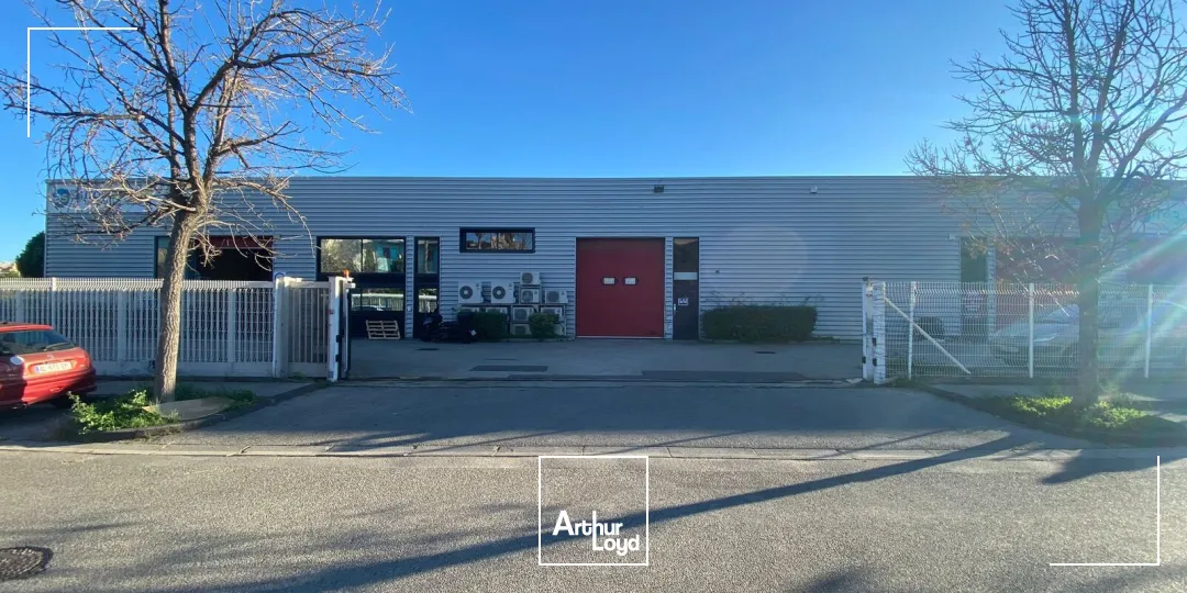 Local d'activités avec bureaux à vendre - ZFU - 13016 Marseille