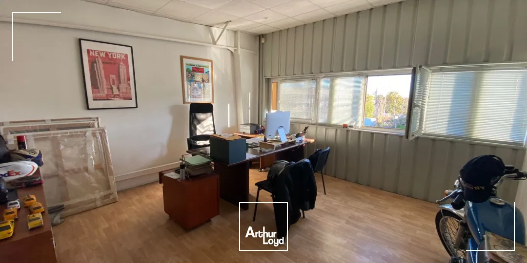 Local d'activités avec bureaux à vendre - ZFU - 13016 Marseille