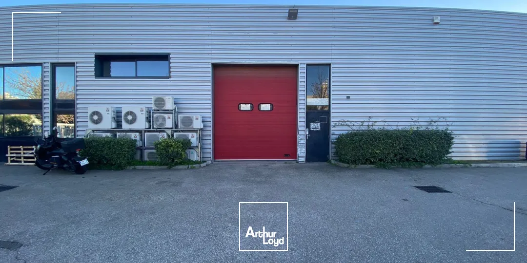 Local d'activités avec bureaux à vendre - ZFU - 13016 Marseille