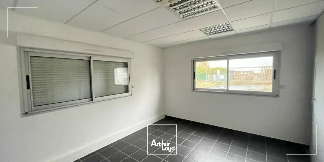BUREAUX 450 M² À LOUER  IMMEUBLE RÉCENT, ACCESSIBILITÉ OPTIMISÉE