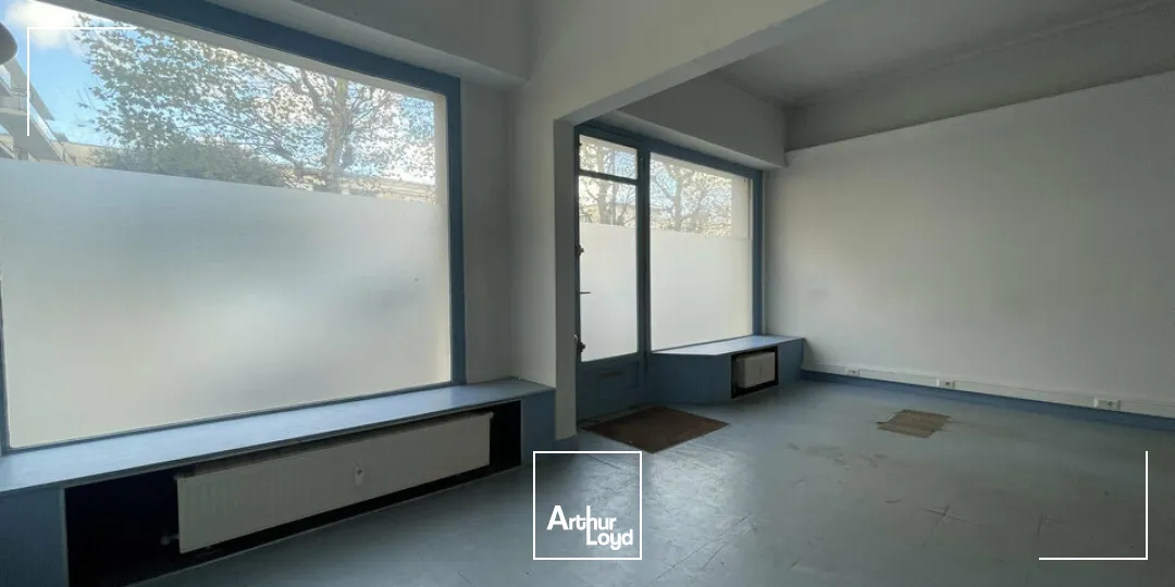 LE HAVRE - PROCHE HÔTEL DE VILLE - LOCAL COMMERCIAL - A VENDRE