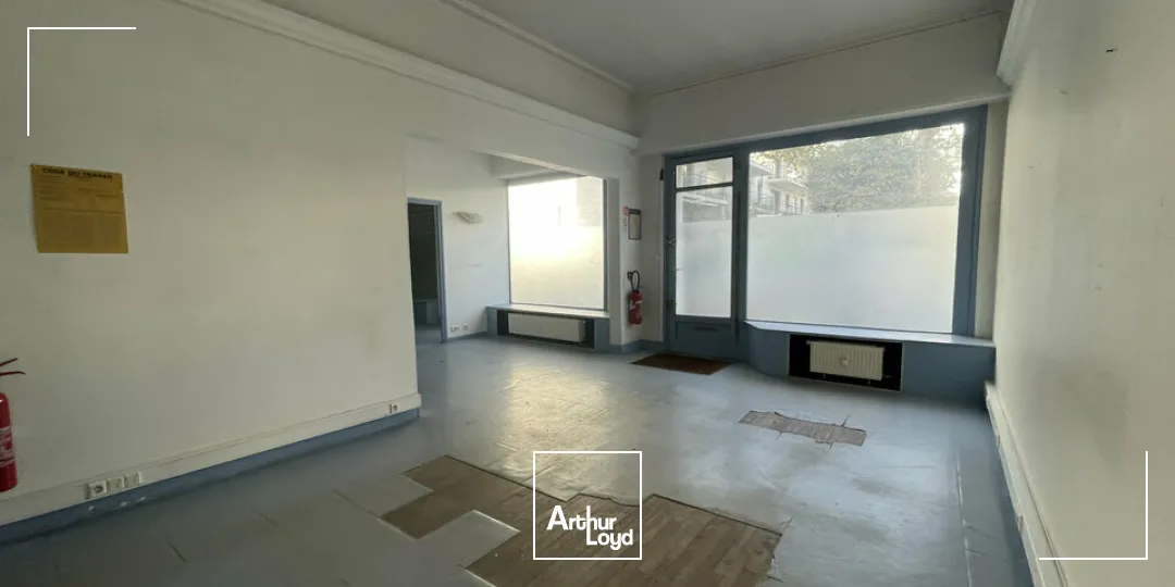 LE HAVRE - PROCHE HÔTEL DE VILLE - LOCAL COMMERCIAL - A VENDRE