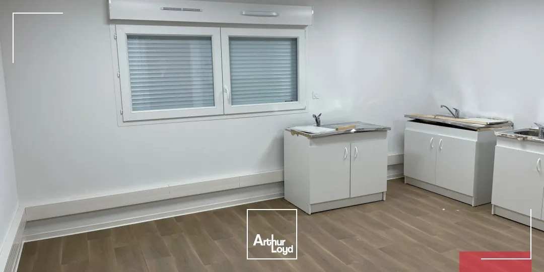 Bureaux à vendre - 63 m² - Caveirac (30)Idéal professions médicales ou paramédicales