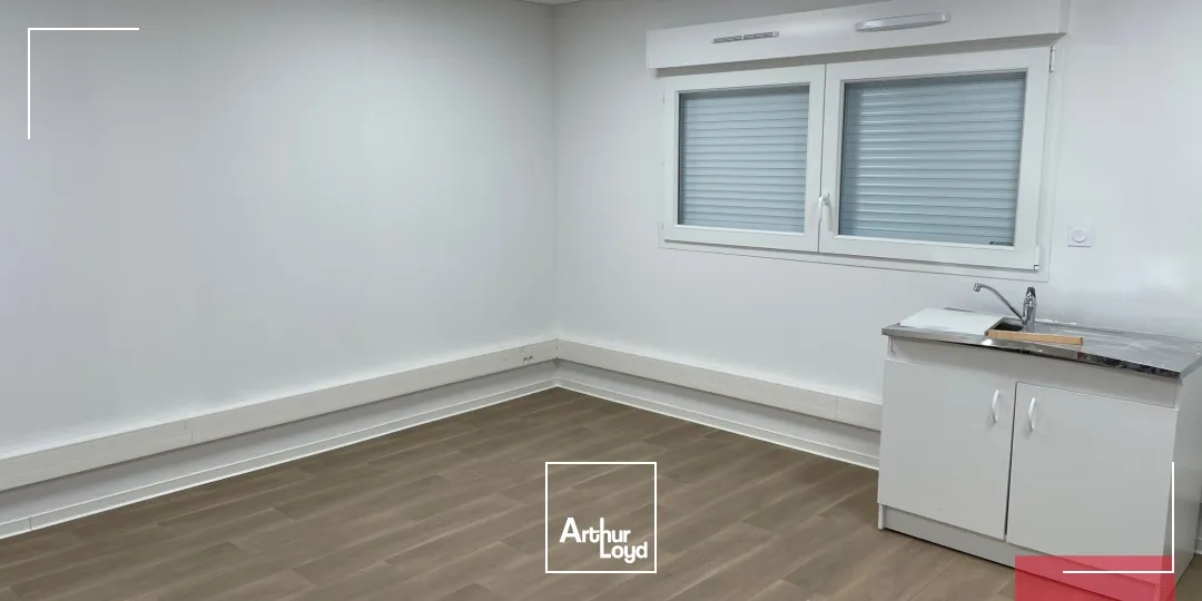 Bureaux à vendre - 63 m² - Caveirac (30)Idéal professions médicales ou paramédicales