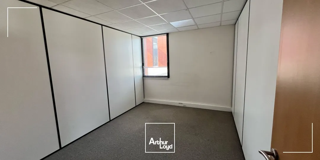 Bureaux - Location - NIMES - 30900 - 107.14-107.14 - 7583163