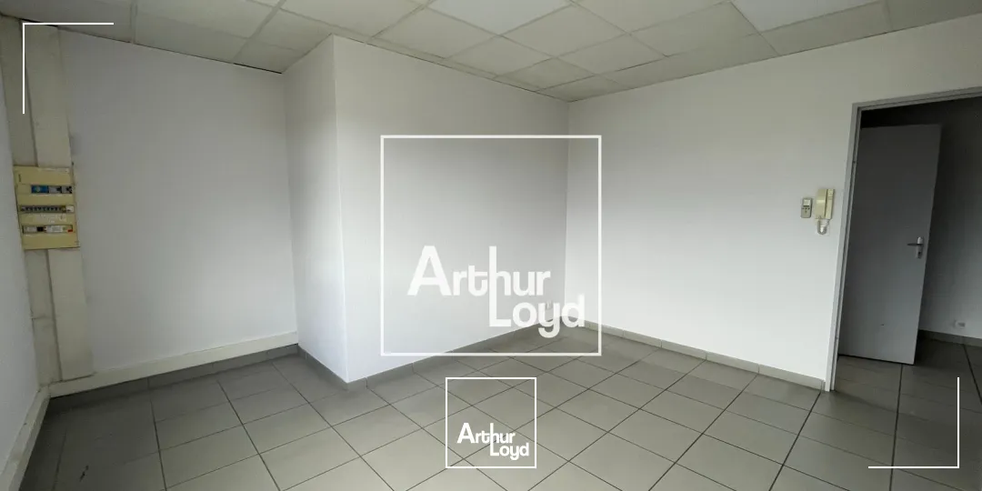 À LOUER - BUREAUX 57 m² - NÎMES KM DELTA - NIMES OUEST