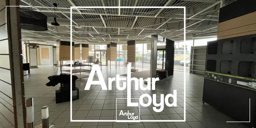 Emplacement commercial à louer - Forte visibilité - NIMES OUEST