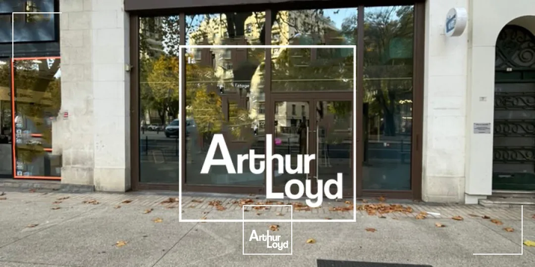 Emplacement n°1 - Très belle visibilité - Local commercial - Nîmes Centre-Ville / Proche Arènes