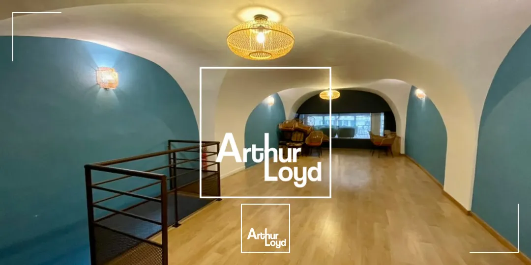 Emplacement n°1 - Très belle visibilité - Local commercial - Nîmes Centre-Ville / Proche Arènes