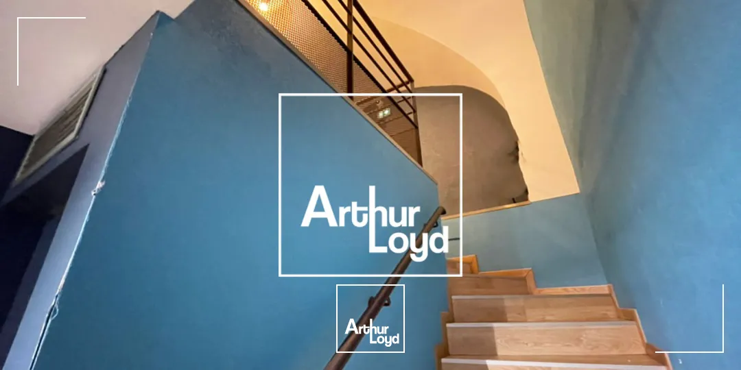 Emplacement n°1 - Très belle visibilité - Local commercial - Nîmes Centre-Ville / Proche Arènes