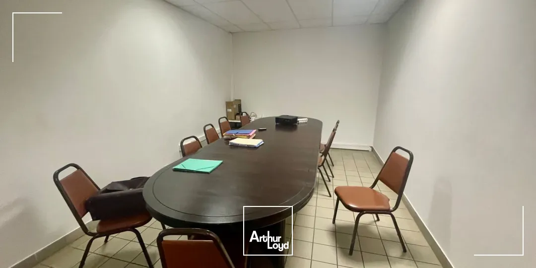 Locaux d'activité à vendre à CANTELEU 76380