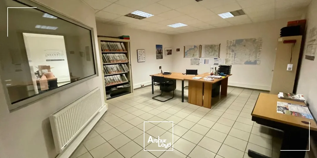 Locaux d'activité à vendre à CANTELEU 76380