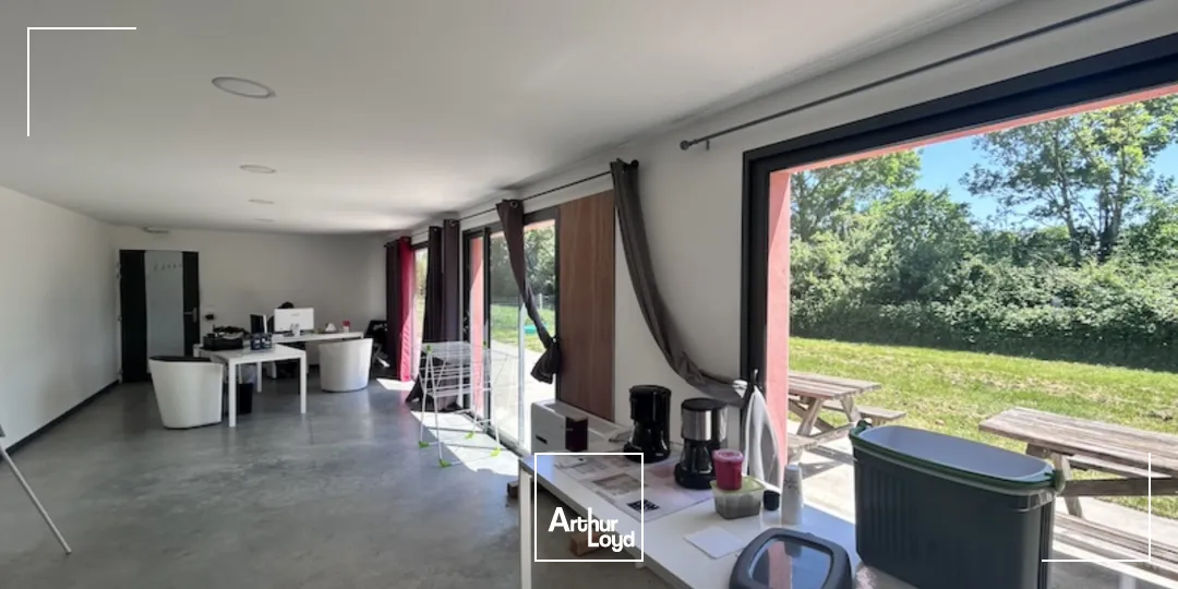 CHATILLON SUR CHALARONNE - VENTE INVESTISSEUR - BATIMENT RECENT