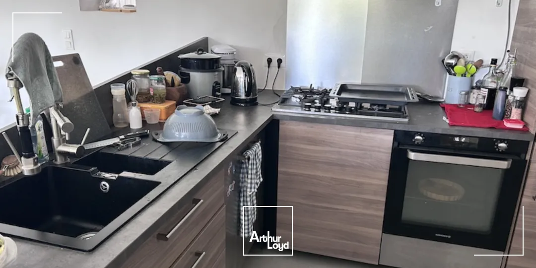 CHATILLON SUR CHALARONNE - VENTE INVESTISSEUR - BATIMENT RECENT