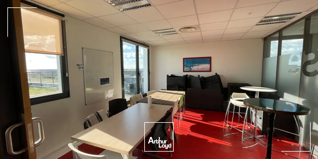 BUREAUX À VENDRE AVEC ROOFTOP-480 M²-SAINT HERBLAIN
