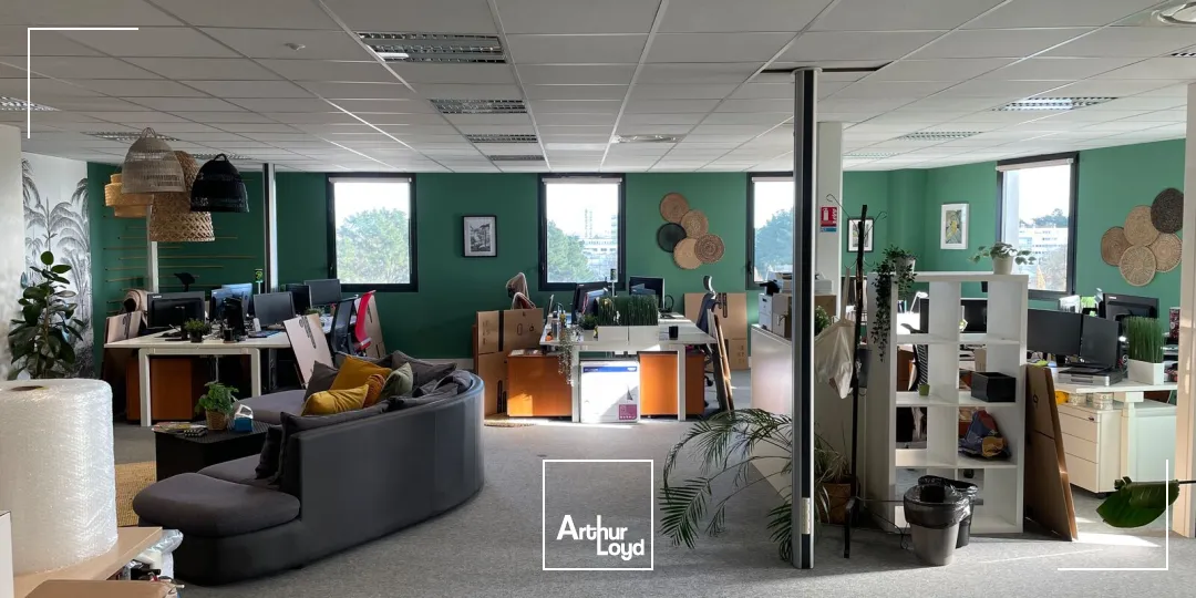 BUREAUX À VENDRE AVEC ROOFTOP-480 M²-SAINT HERBLAIN