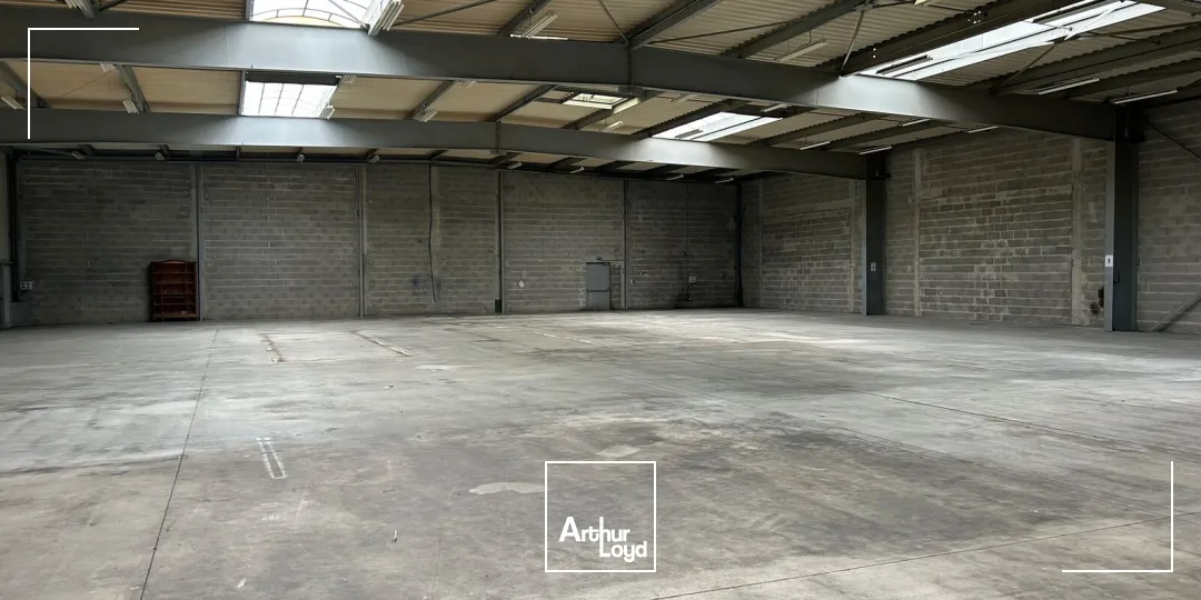 Bâtiment à louer aux Sorinières