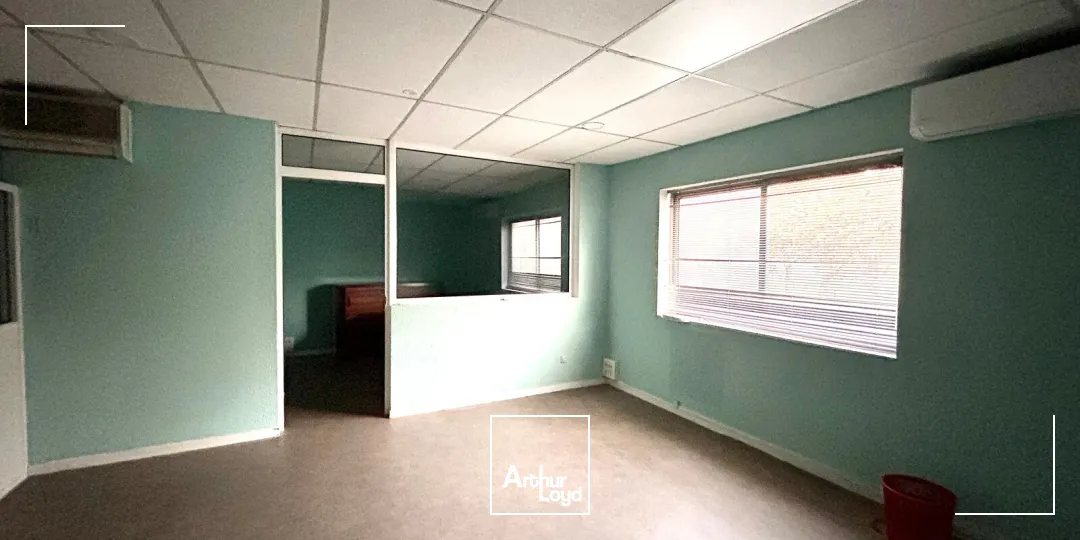 Bureaux à louer 152 m² divisibles - Visibilité sur axe pasasnt - Bordeaux - Bassins à Flots/Bacalan