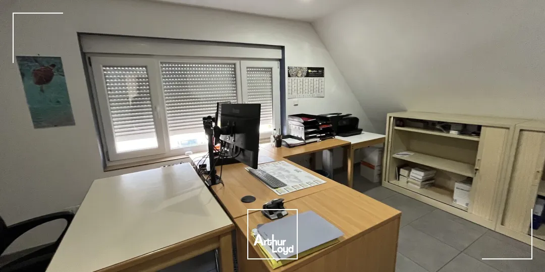 Entrepôt/Terrain à vendre sur le secteur de SAINT AMAND LES EAUX