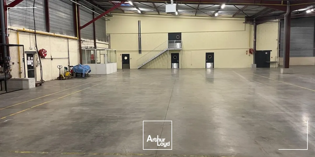 Locaux d'activité & Entrepôts - Location - SAINT CHAMOND - 42400 - 8633-8633 - 7583899