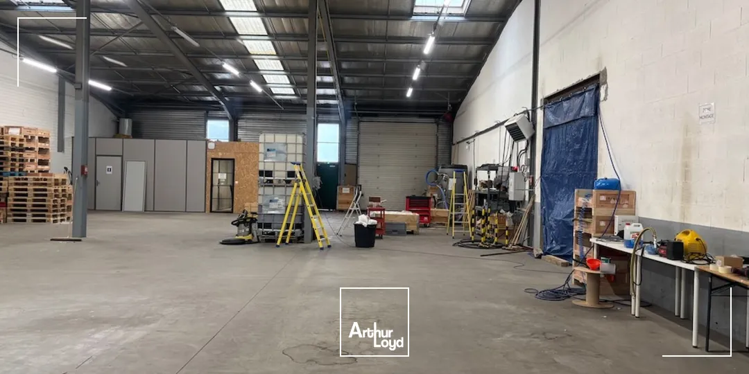 Locaux d'activité & Entrepôts - Location - SAINT ETIENNE - 42100 - 395-792 - 7583910