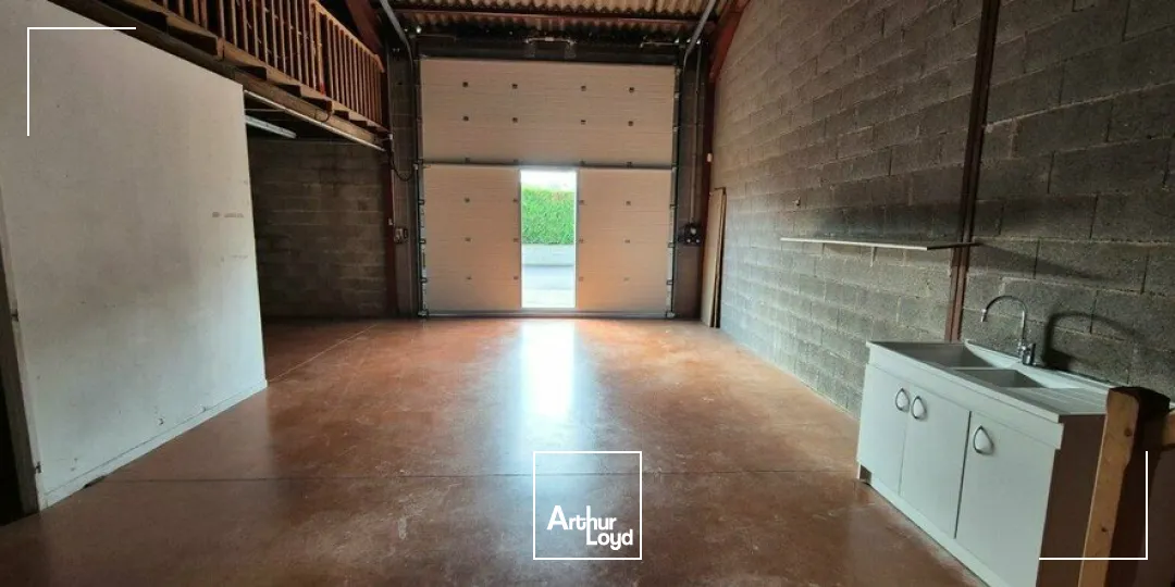 CHEVIGNY-SAINT-SAUVEUR - LOCAL D'ACTIVITES - A LOUER