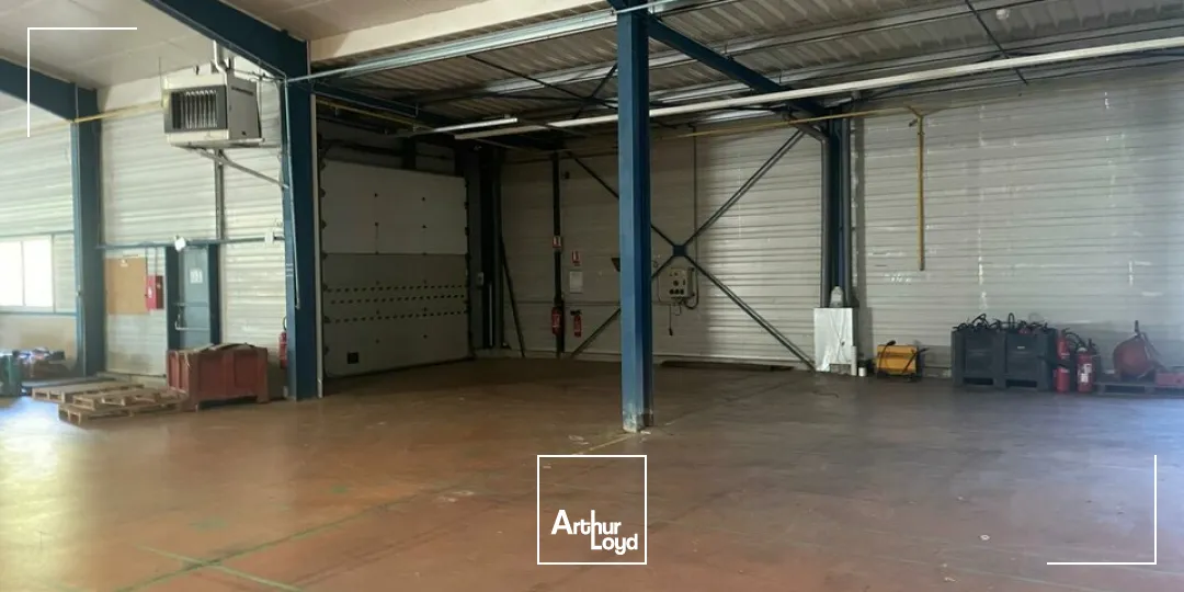 LOCAL D'ACTIVITE 1&nbsp;290M² - A VENDRE - ESSART