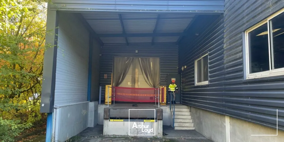 LOCAL D'ACTIVITE 1&nbsp;290M² - A VENDRE - ESSART