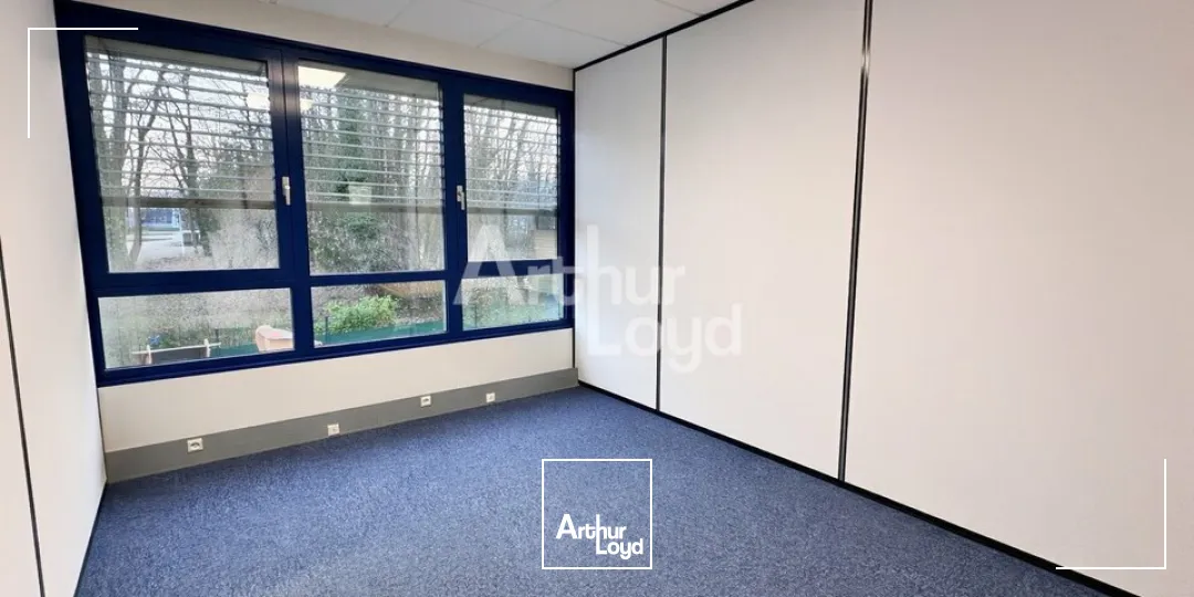A LOUER - BUREAU DE 10m2 - TECHNOLAC