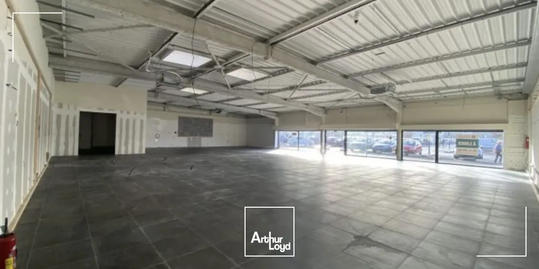 Locaux commerciaux - Location - SIN LE NOBLE - 59450 - 564-564 - 7586069