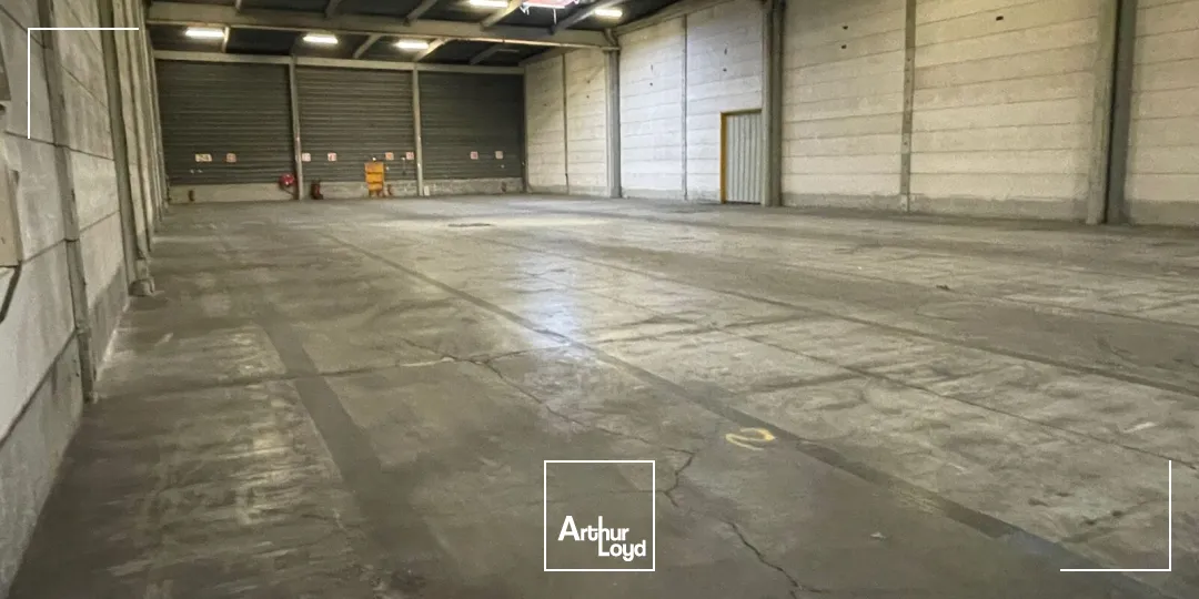 Entrepôts à louer à HEUDEBOUVILLE 27400