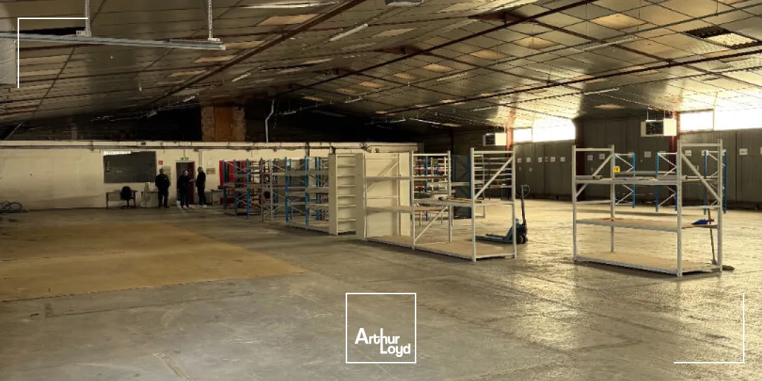 ALOUER -- LIMOGES SUD -- Local d'activité 1&nbsp;000 m²