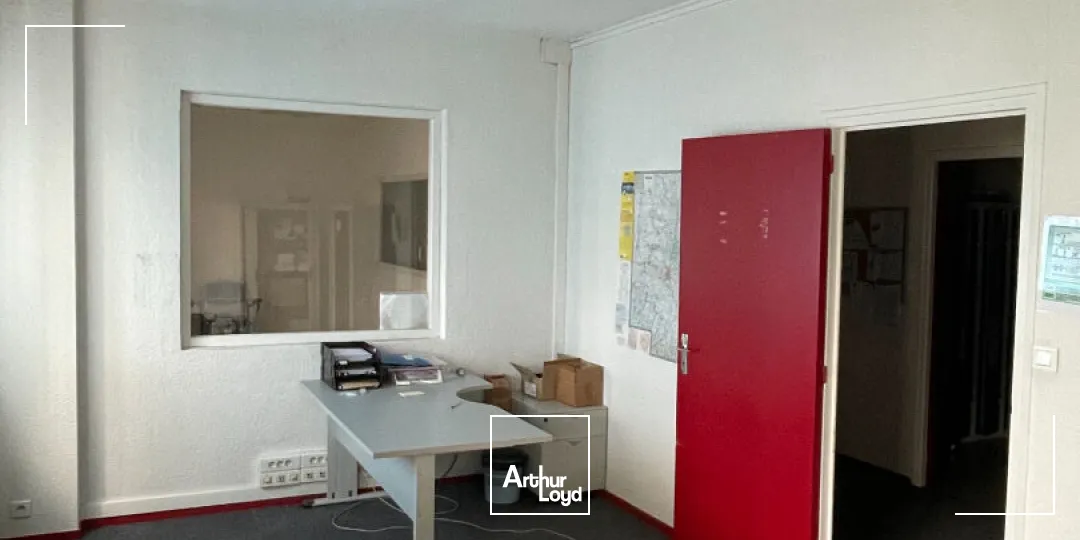 ALOUER -- LIMOGES SUD -- Local d'activité 1&nbsp;000 m²