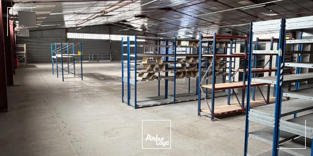 ALOUER -- LIMOGES SUD -- Local d'activité 1&nbsp;000 m²