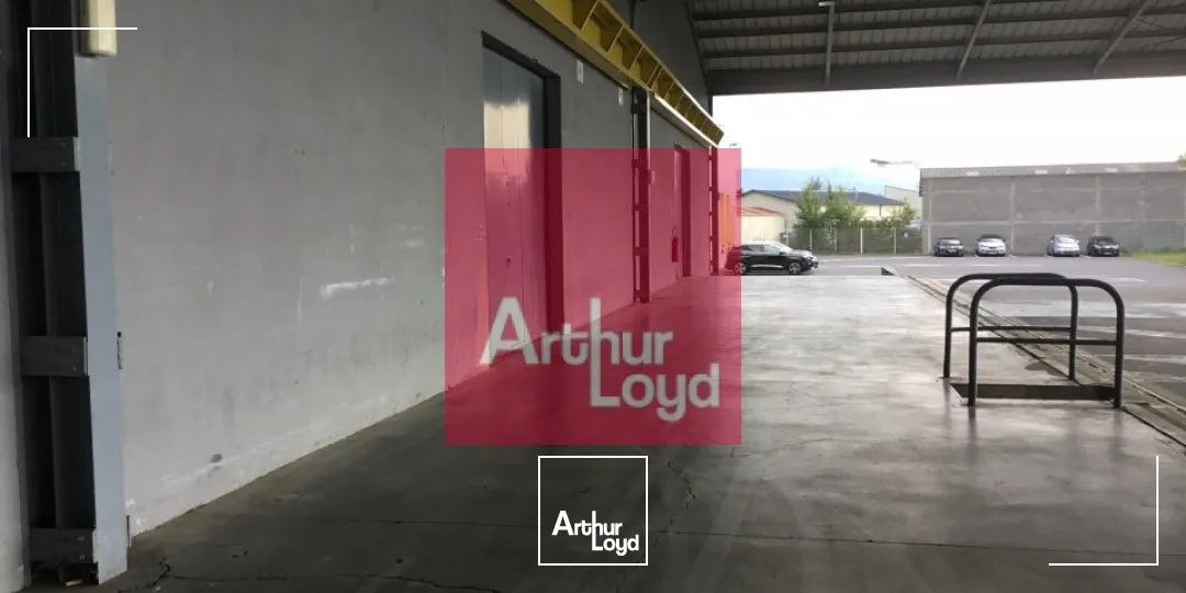 COURNON ZI A LOUER ENTREPOT 7918 M²