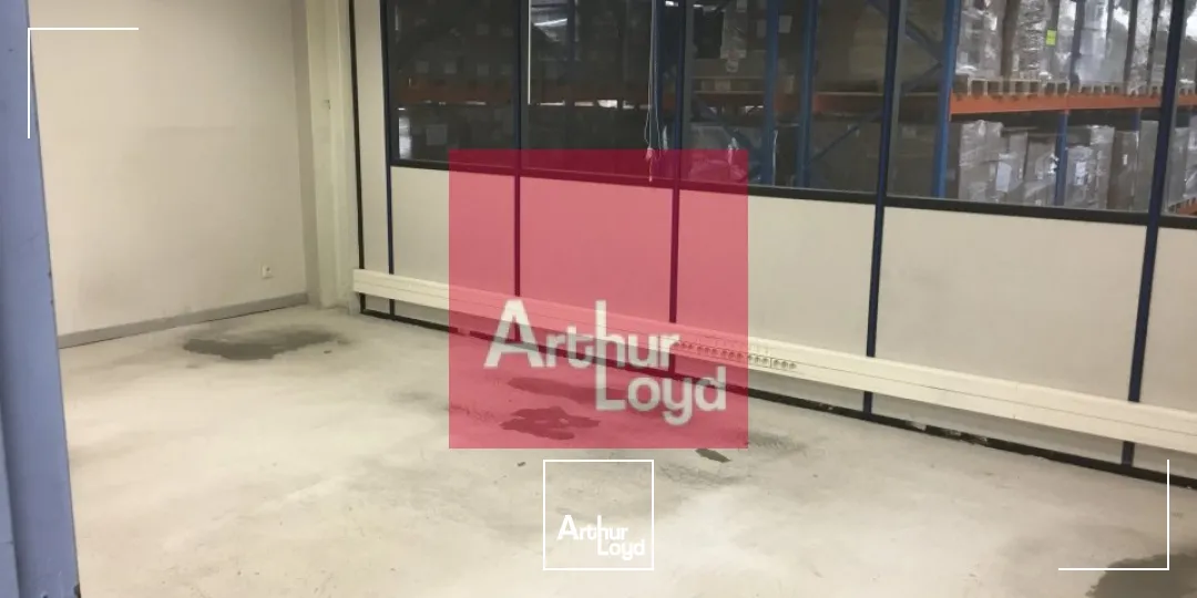 COURNON ZI A LOUER ENTREPOT 7918 M²