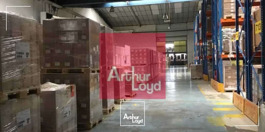 COURNON ZI A LOUER ENTREPOT 4&nbsp;846 M²