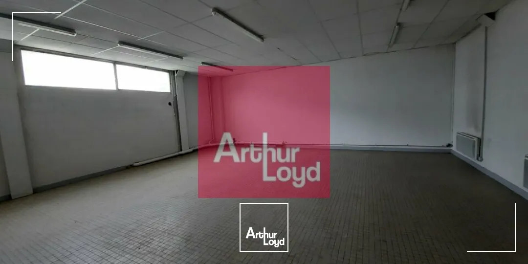 COURNON ZI A LOUER ENTREPOT 3072 M²