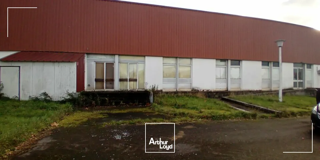 A VENDRE Entrepôt 1720 m²