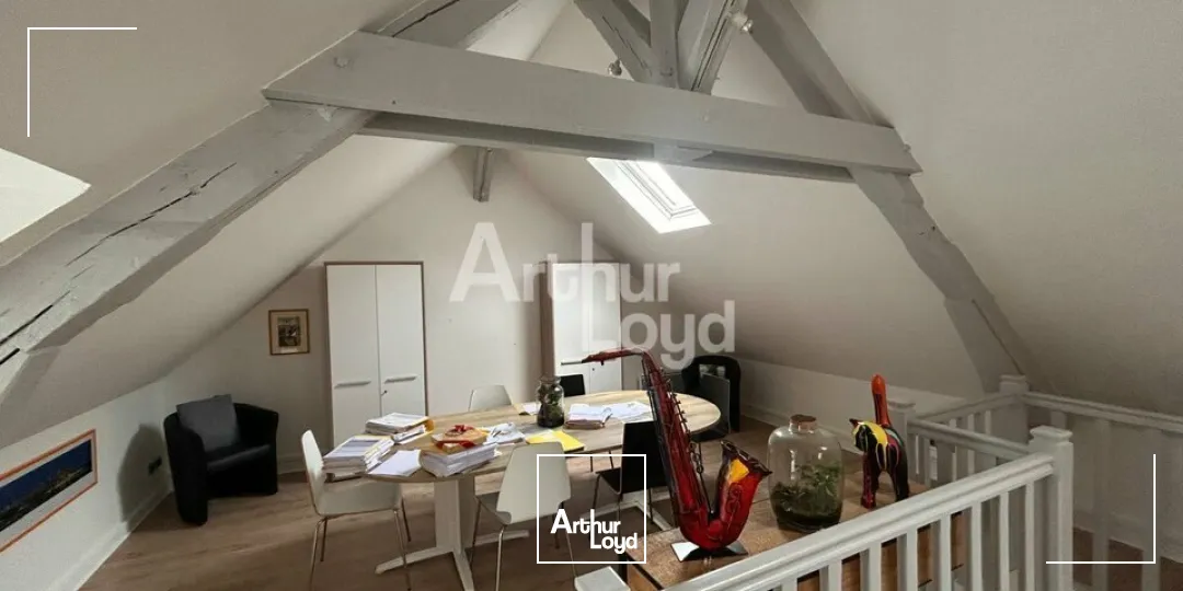 BLOIS - LOCATION BUREAUX DE 84,53 M² - CENTRE VILLE