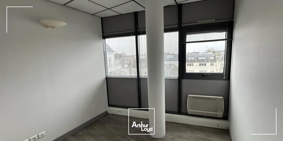 TOURS HYPER CENTRE JEAN JAURES - A VENDRE BUREAUX DE 77 M² 2 PARKINGS