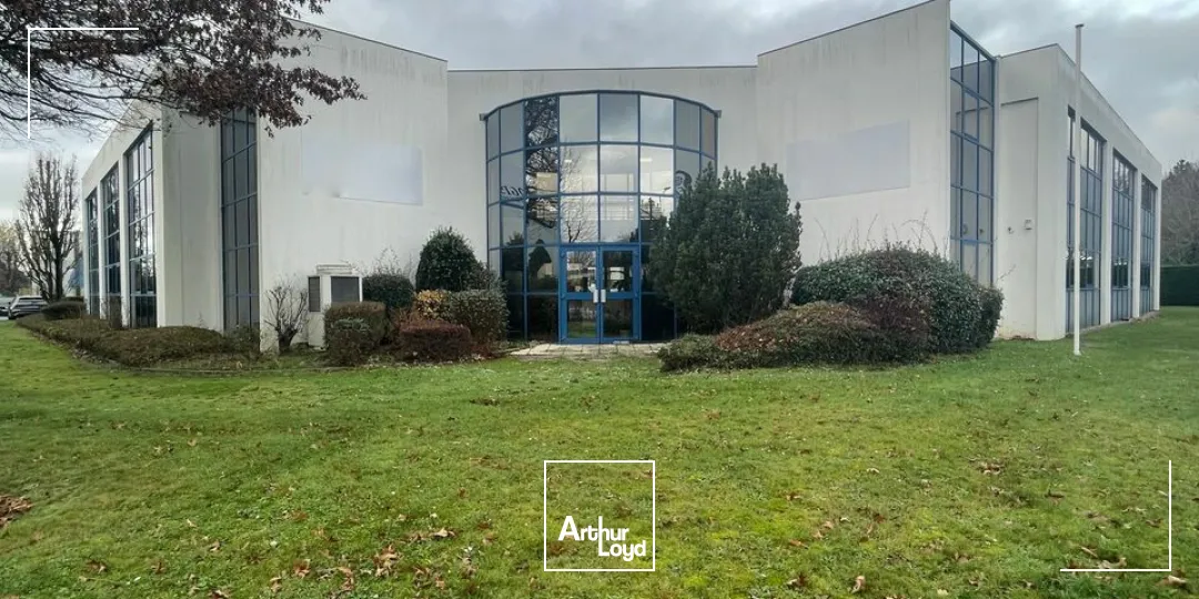MONTIVILLIERS  À VENDRE - IMMEUBLE DE BUREAUX 1&nbsp;260 m² 