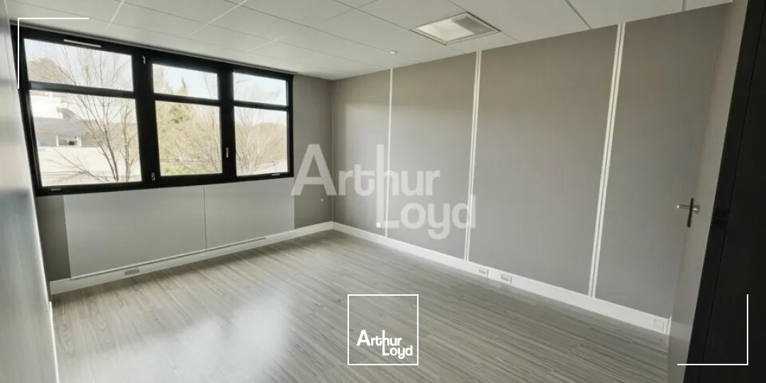 Bureau à louer au Bourget du lac-50 m² au sein du parc d'activités Savoie Technolac