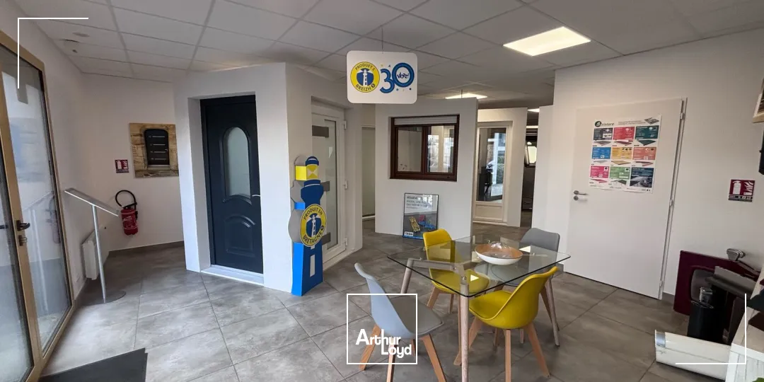 Locaux commerciaux - Location - SAUTRON - 44880 - 93.7-93.7 - 7587316