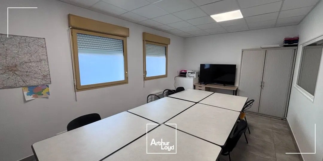 Locaux commerciaux - Location - SAUTRON - 44880 - 93.7-93.7 - 7587318