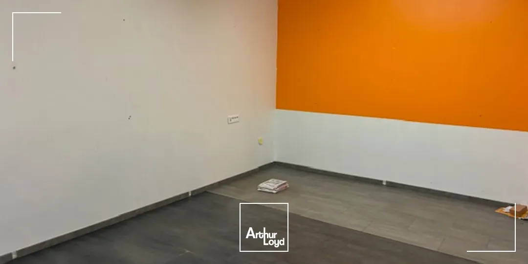 LOCATION LOCAL ACTIVITE 485M2-La CHAPELLE LAUNAY/SAVENAY