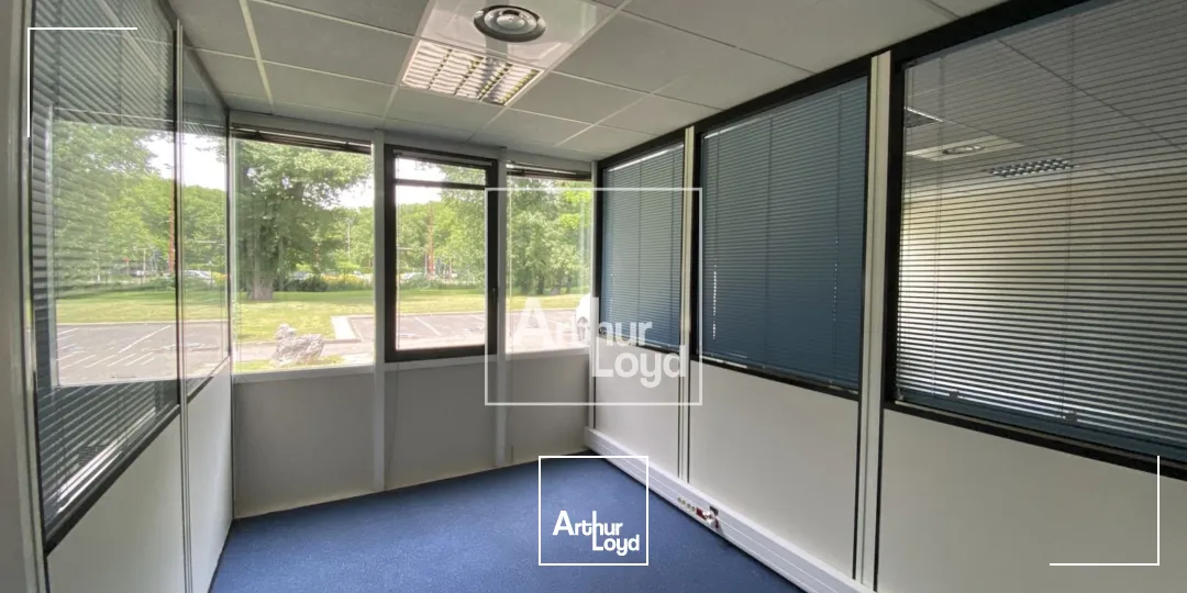A LOUER BUREAUX EYBENS PARC ARBORE PROCHE TRAM ET COMMODITES