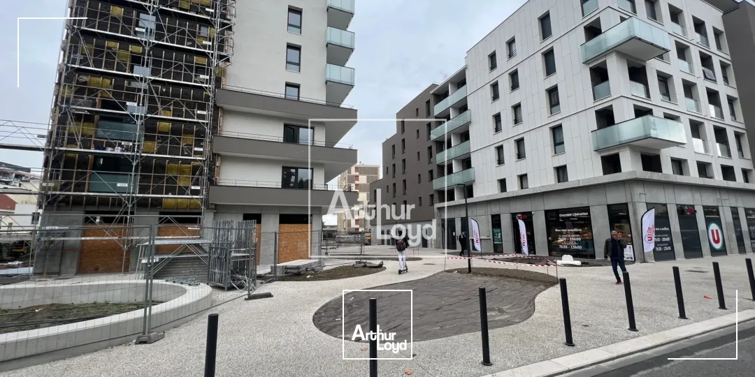 Locaux commerciaux - Location - GRENOBLE - 38100 - 76-300 - 7587446