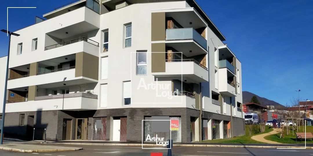 Locaux commerciaux - Location - VOIRON - 38500 - 329-329 - 7587725